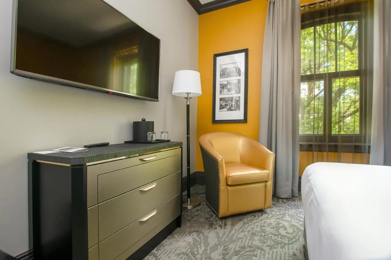 Hotel Clarendon Quebec City 4*,  Canada