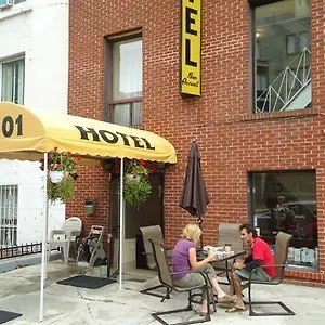 ** Hotel Bon Accueil Canada