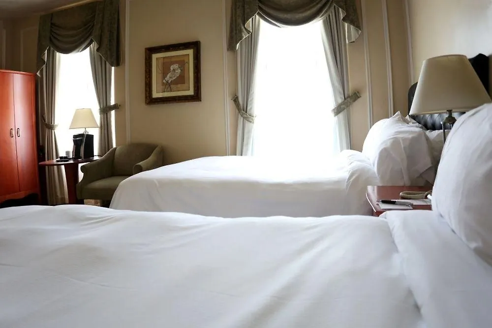 Hotel Clarendon Quebec City